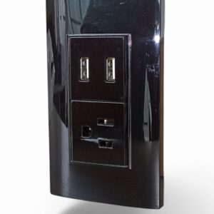 Tomacorriente Con Usb Negra Brillante Uduke De Lujo